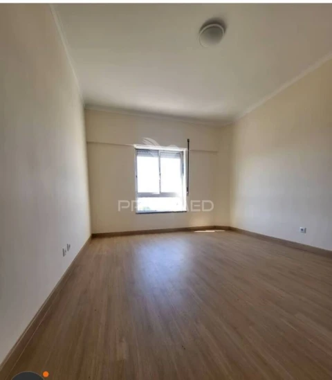 Apartamento T2 para Venda em Seixal, Arrentela e Aldeia de Paio Pires