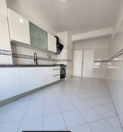Apartamento T2 para Venda em Seixal, Arrentela e Aldeia de Paio Pires