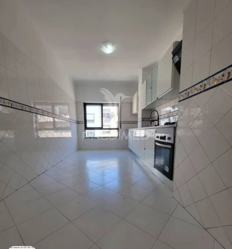 Apartamento T2 para Venda em Seixal, Arrentela e Aldeia de Paio Pires