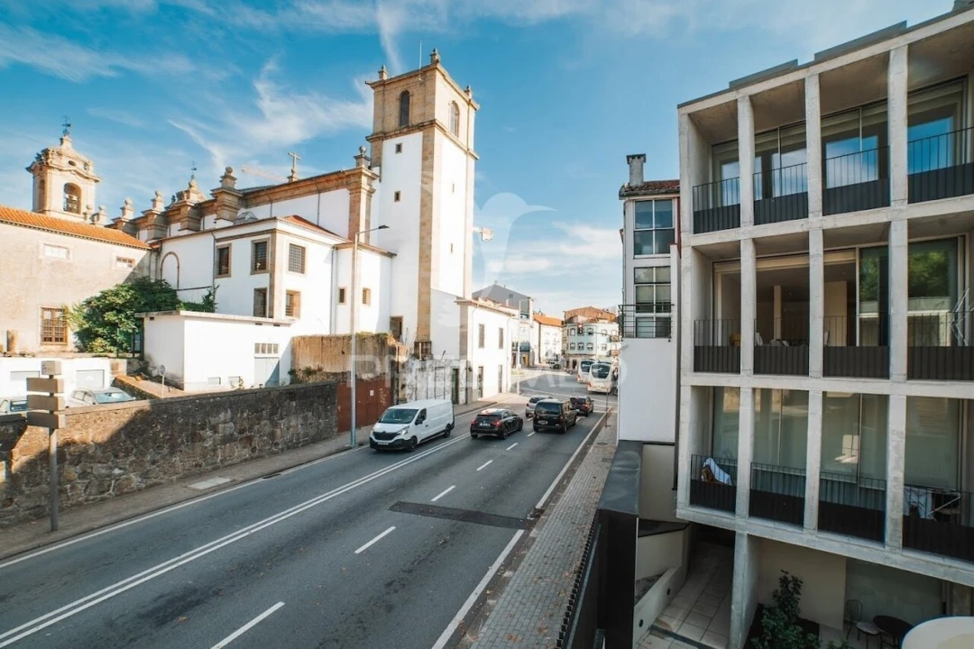 Apartamento T0 para Venda em Braga (Maximinos, Sé e Cividade) Foto 25