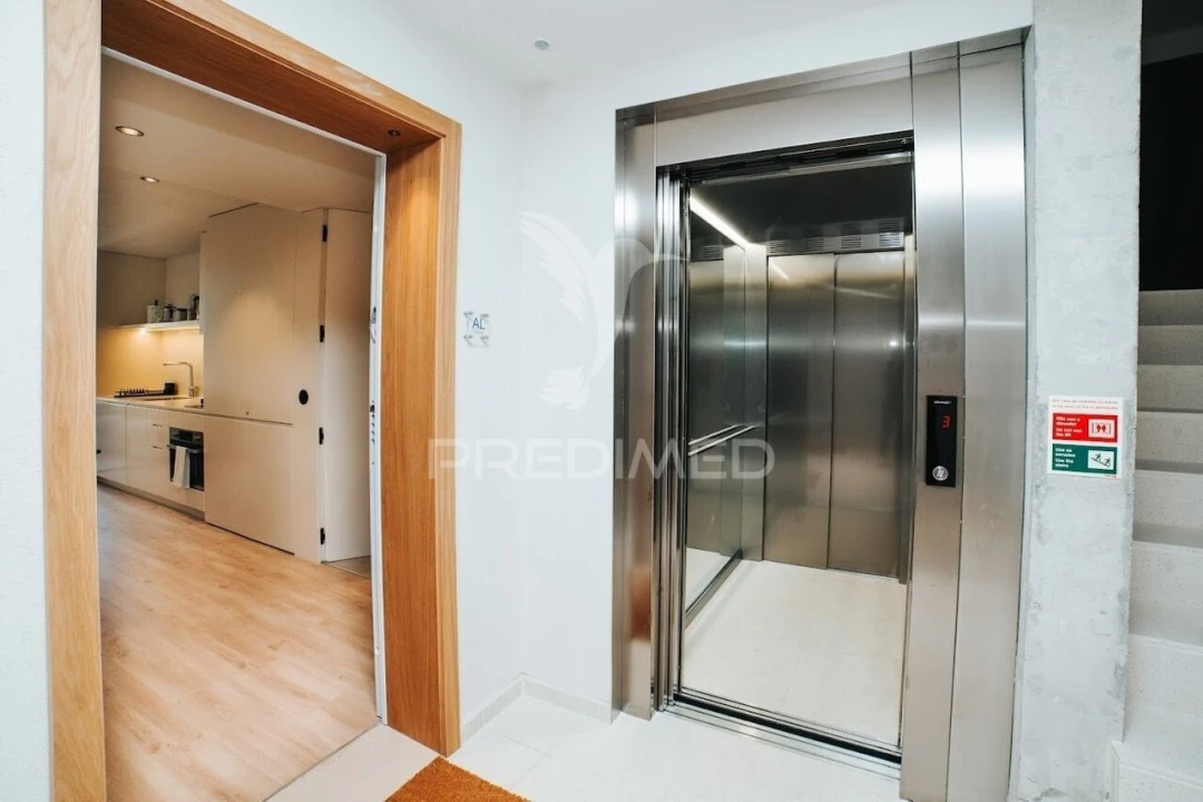 Apartamento T0 para Venda em Braga (Maximinos, Sé e Cividade) Foto 24