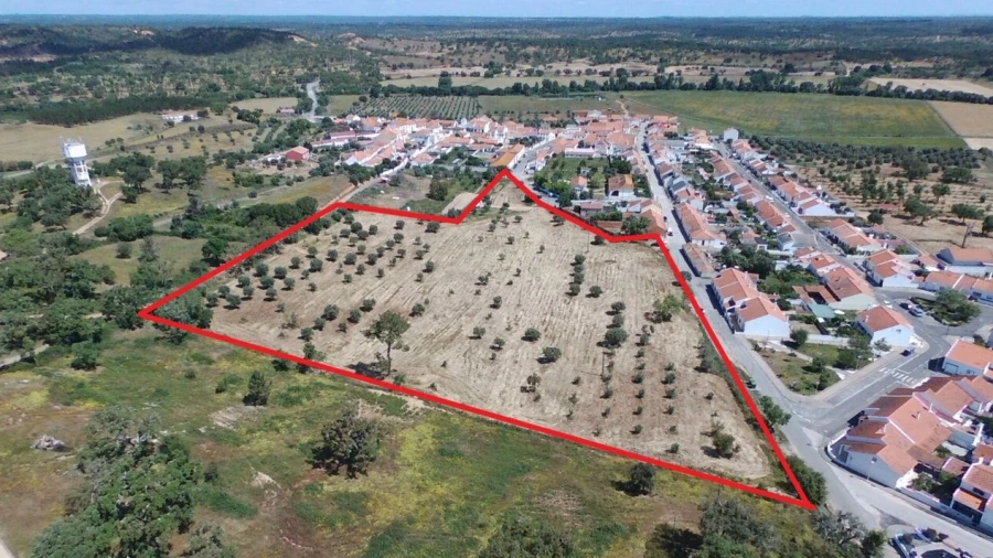Terreno para Venda em São Domingos e Vale de Água