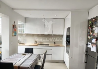 Apartamento T2 para Venda em Laranjeiro e Feijó