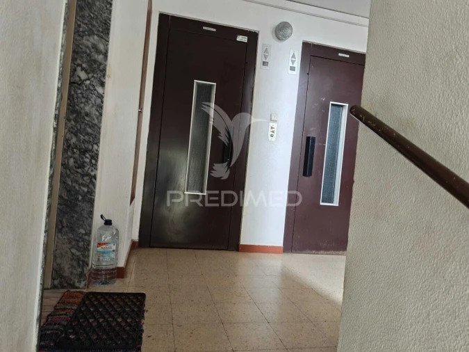 Apartamento T2 para Venda em Laranjeiro e Feijó Foto 13