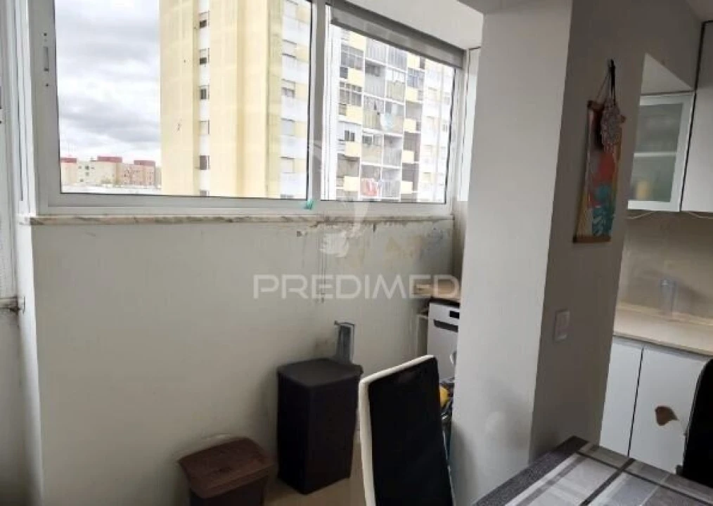 Apartamento T2 para Venda em Laranjeiro e Feijó Foto 5