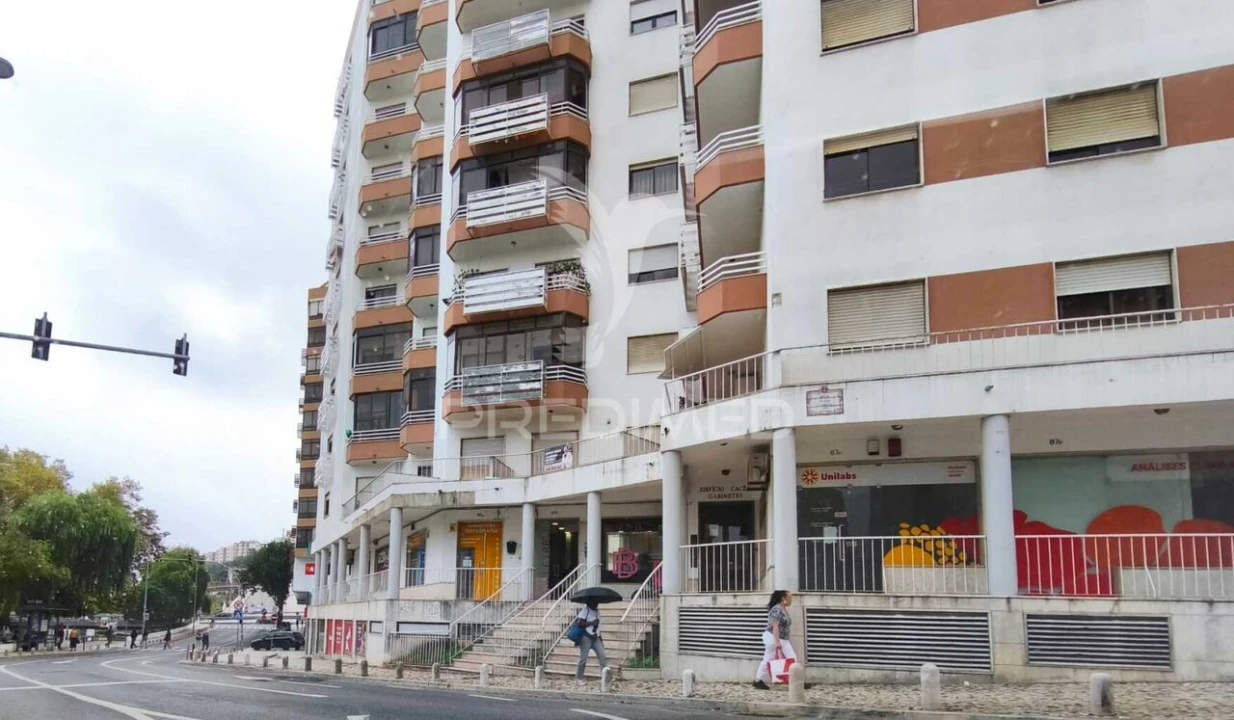 Apartamento T2 para Venda em Cacém e São Marcos Foto 18