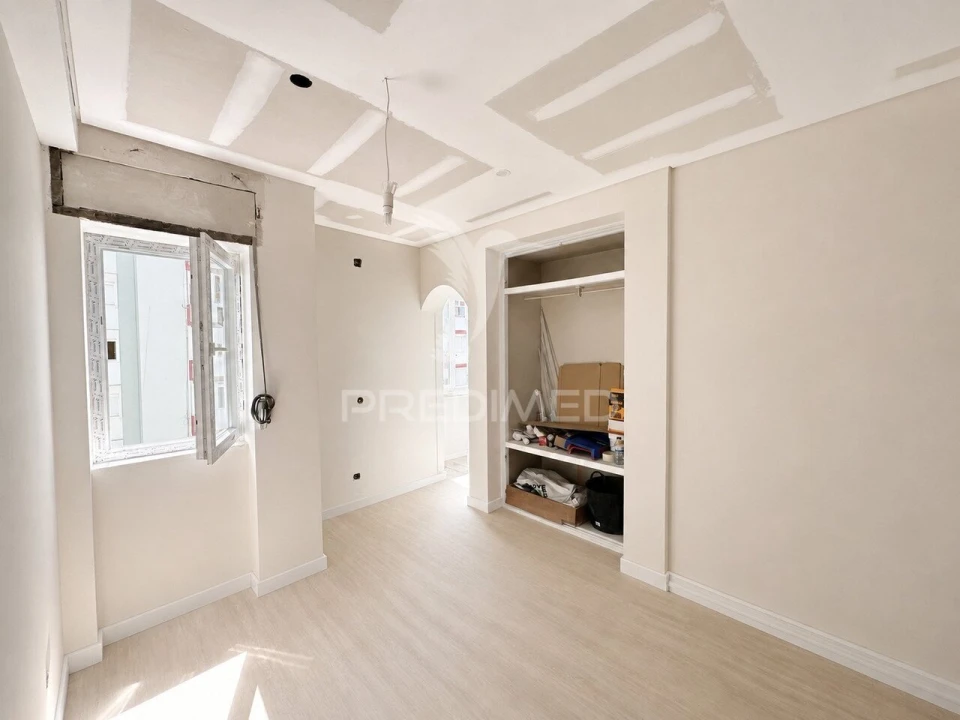 Apartamento T0 para Venda em Oeiras e São Julião da Barra, Paço de Arcos e Caxias Foto 12