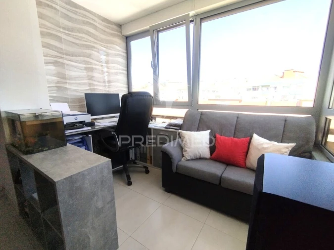 Apartamento T2 para Venda em Cacém e São Marcos Foto 15
