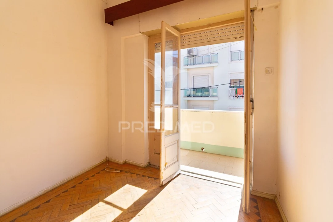 Apartamento T2 para Venda em Seixal, Arrentela e Aldeia de Paio Pires Foto 10