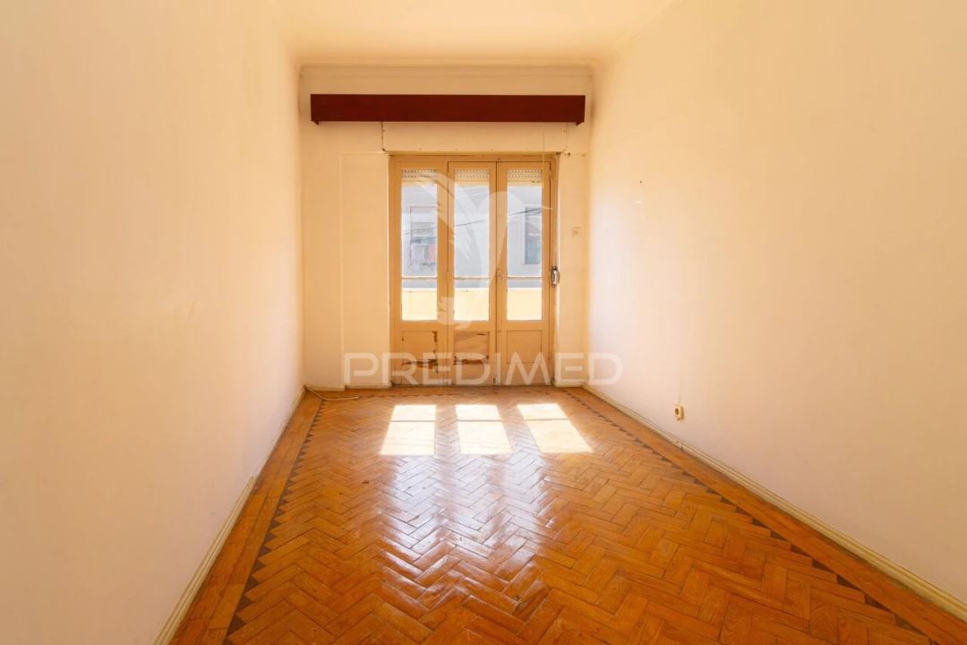 Apartamento T2 para Venda em Seixal, Arrentela e Aldeia de Paio Pires Foto 8