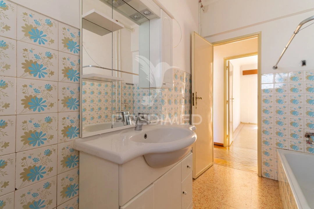 Apartamento T2 para Venda em Seixal, Arrentela e Aldeia de Paio Pires Foto 23