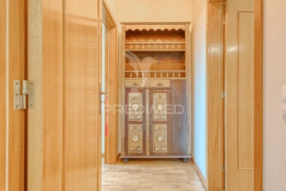 Apartamento T1 para Venda em Mafamude e Vilar do Paraíso