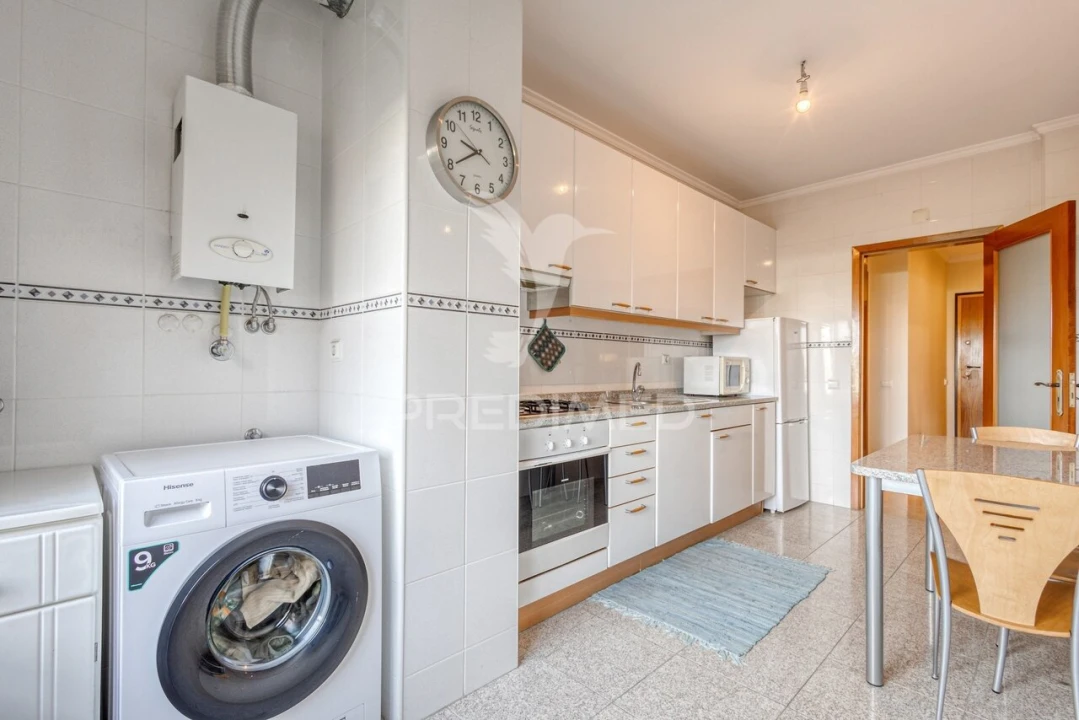 Apartamento T1 para Venda em Mafamude e Vilar do Paraíso Foto 11