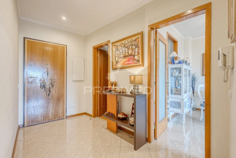 Apartamento T1 para Venda em Mafamude e Vilar do Paraíso Foto 4