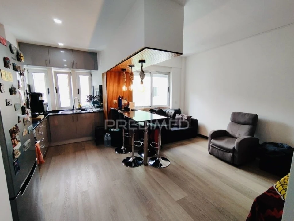 Apartamento T2 para Venda em Cacém e São Marcos Foto 2