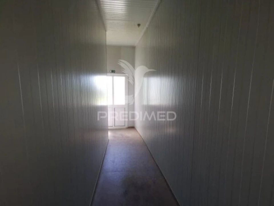 Armazém para Venda em Préstimo e Macieira de Alcoba Foto 13