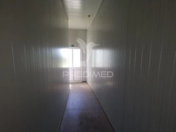 Armazém para Venda em Préstimo e Macieira de Alcoba