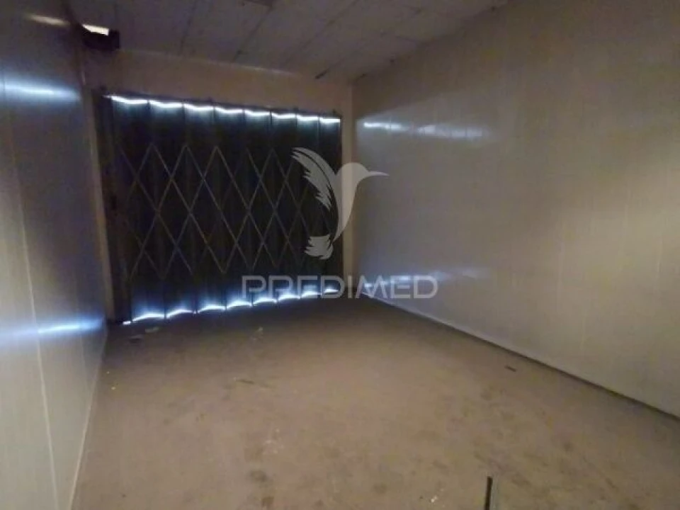 Armazém para Venda em Préstimo e Macieira de Alcoba Foto 16