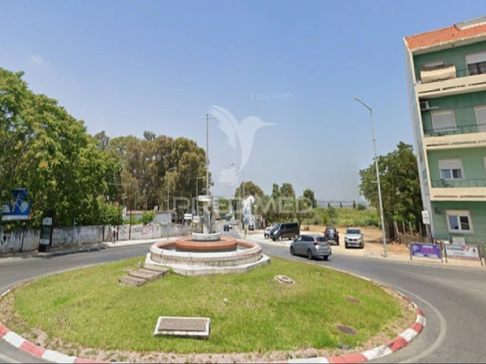 Moradia T1 para Venda em Seixal, Arrentela e Aldeia de Paio Pires Foto 3