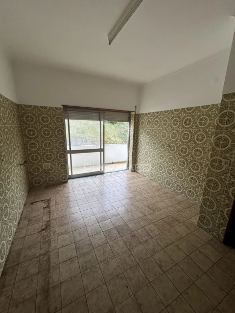 Apartamento T3 para Venda em Porto de Mós - São João Baptista e São Pedro