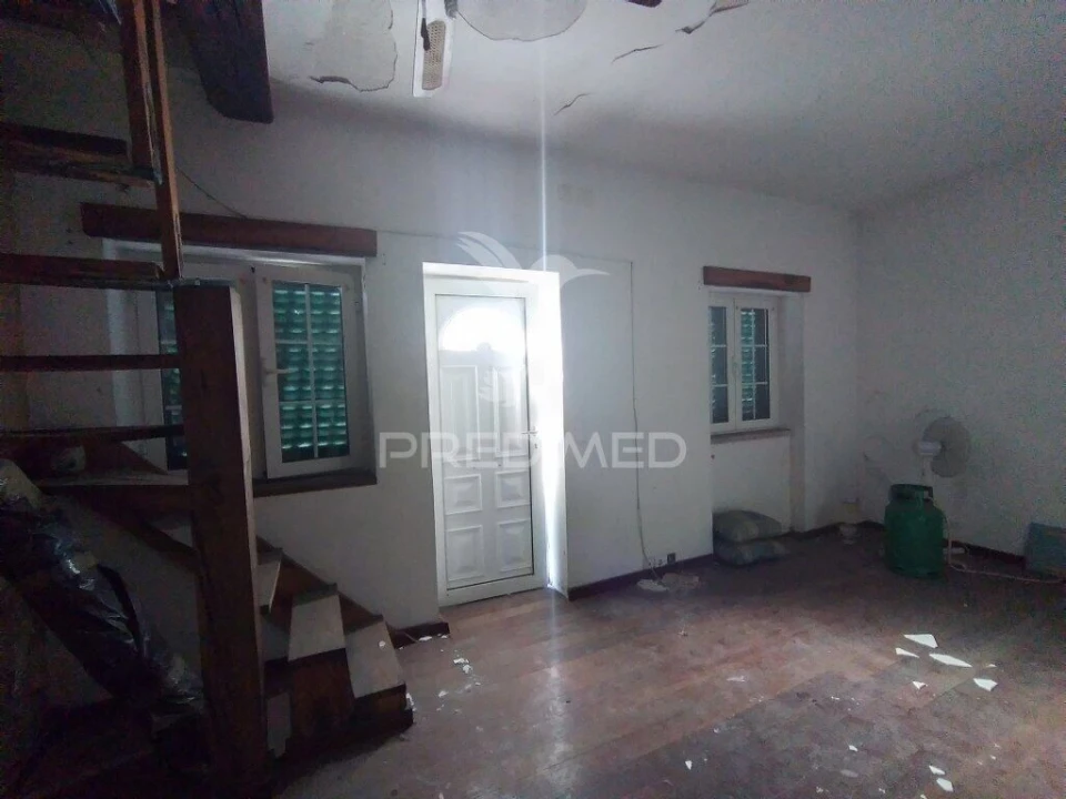 Moradia T1 para Venda em Seixal, Arrentela e Aldeia de Paio Pires Foto 3