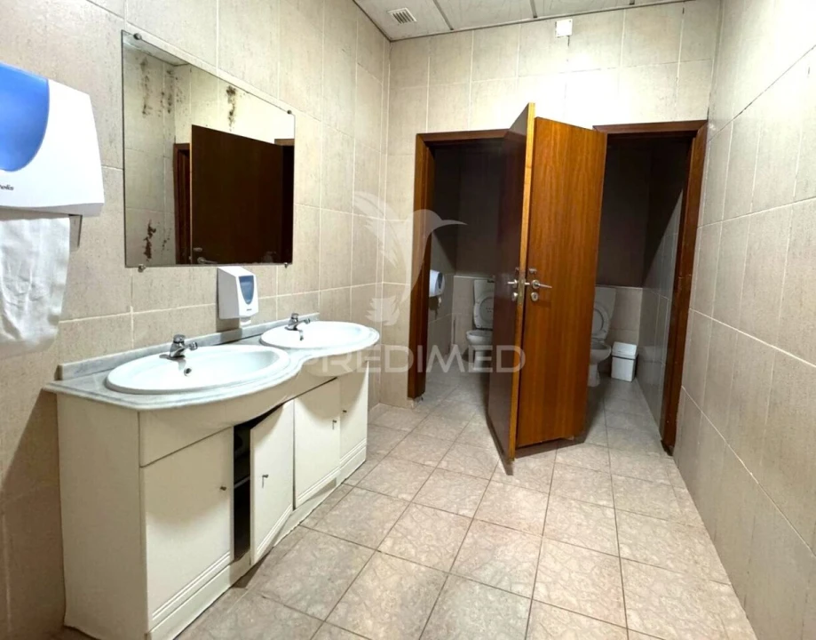 Loja para Venda em Souto Santa Maria, Souto São Salvador e Gondomar Foto 13