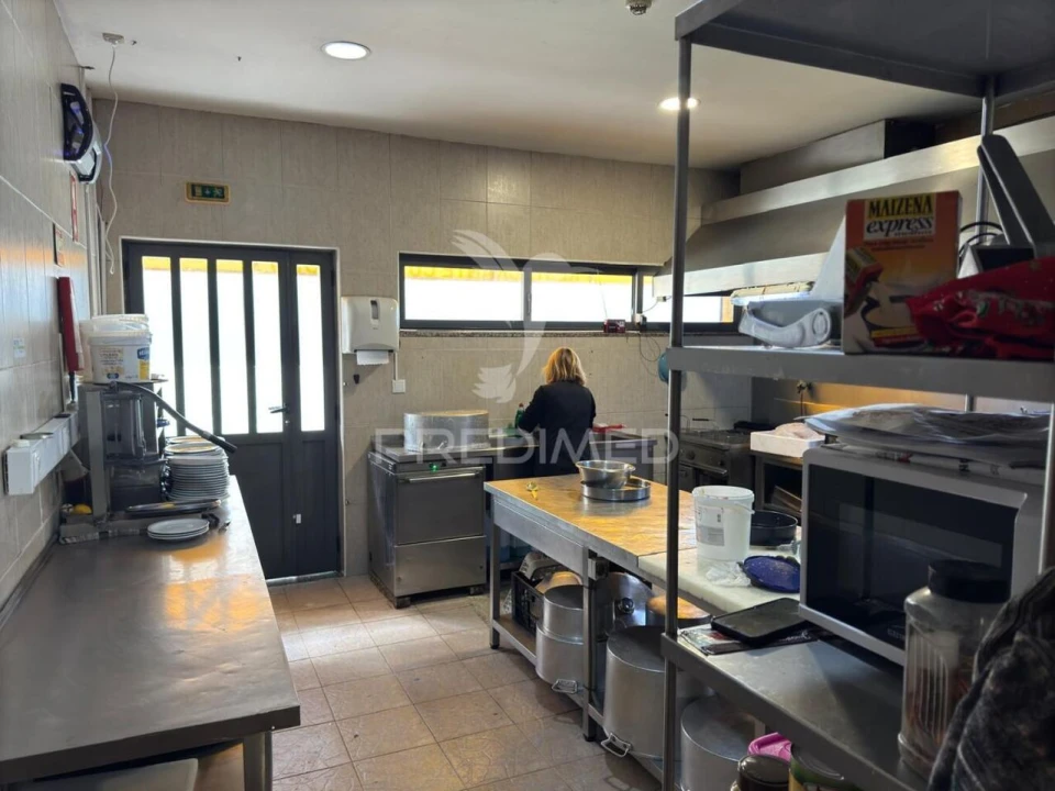 Loja para Venda em Souto Santa Maria, Souto São Salvador e Gondomar Foto 14