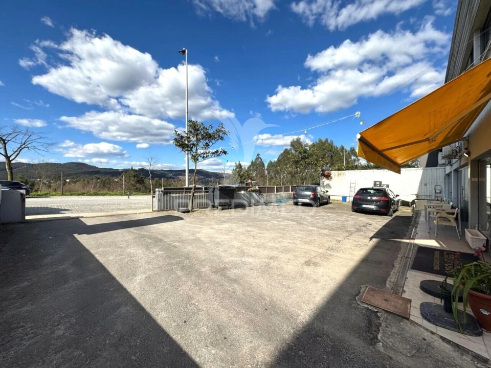 Loja para Venda em Souto Santa Maria, Souto São Salvador e Gondomar Foto 5