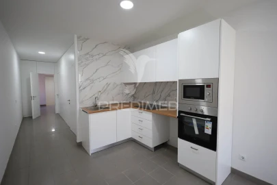 Moradia T1 para Venda em São João Baptista