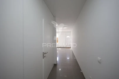 Moradia T1 para Venda em São João Baptista