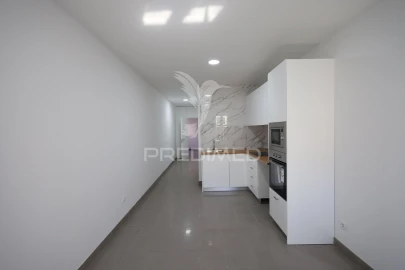 Moradia T1 para Venda em São João Baptista