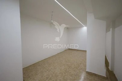 Moradia T1 para Venda em São João Baptista