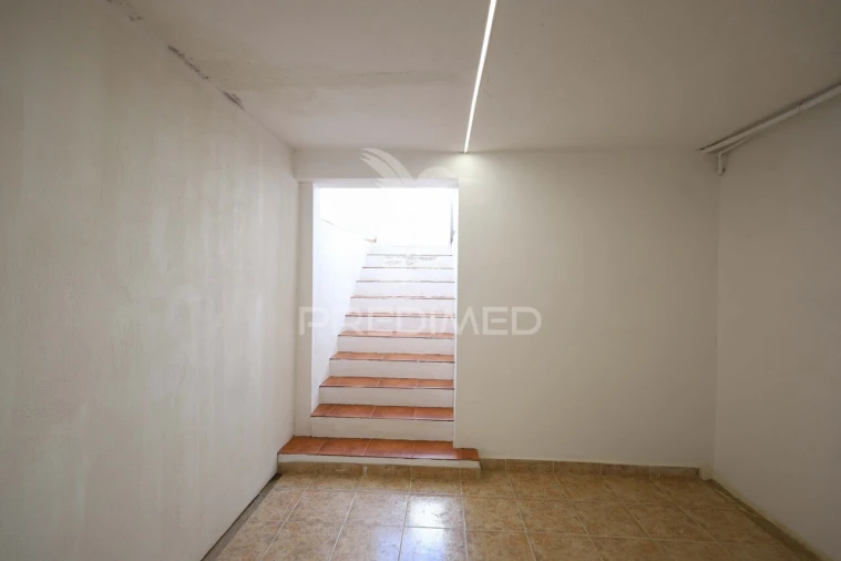 Moradia T1 para Venda em São João Baptista Foto 14