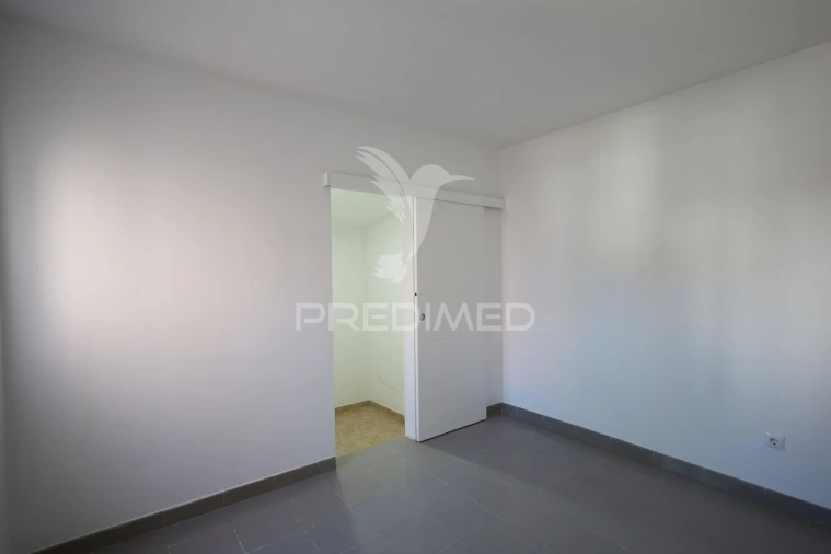 Moradia T1 para Venda em São João Baptista Foto 21