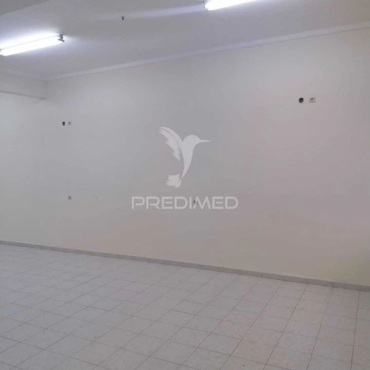 Loja para Venda em Cacém e São Marcos Foto 3