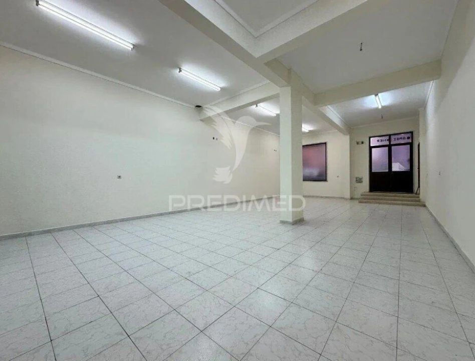 Loja para Venda em Cacém e São Marcos Foto 2