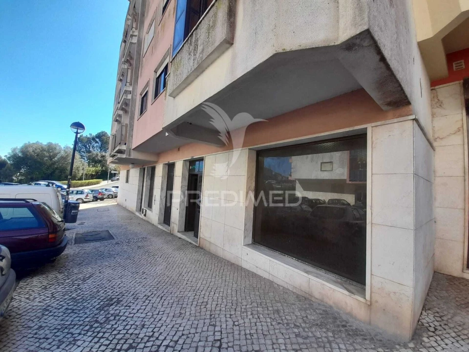 Loja para Venda em Cacém e São Marcos Foto 9