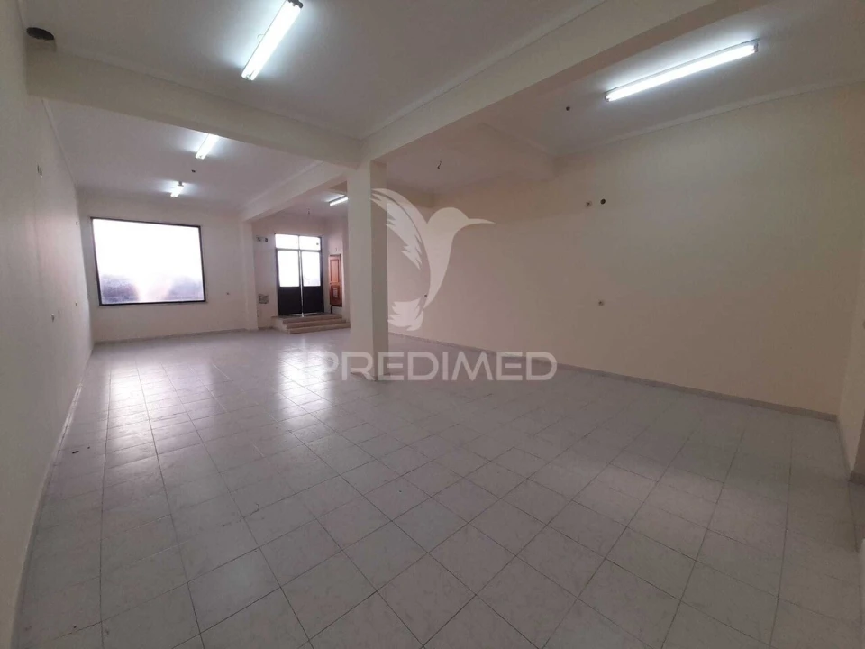 Loja para Venda em Cacém e São Marcos Foto 1