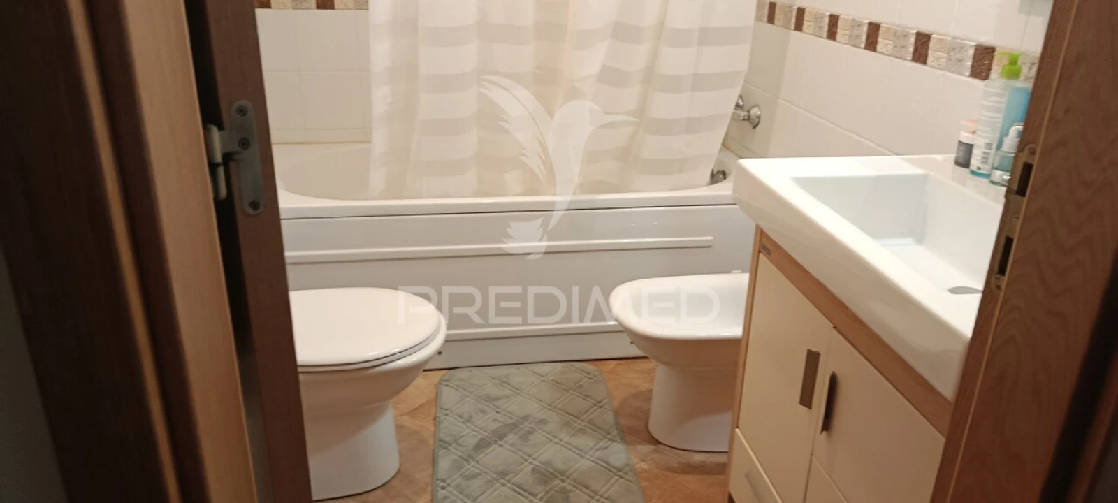 Apartamento T1 para Venda em Sé e São Lourenço Foto 8