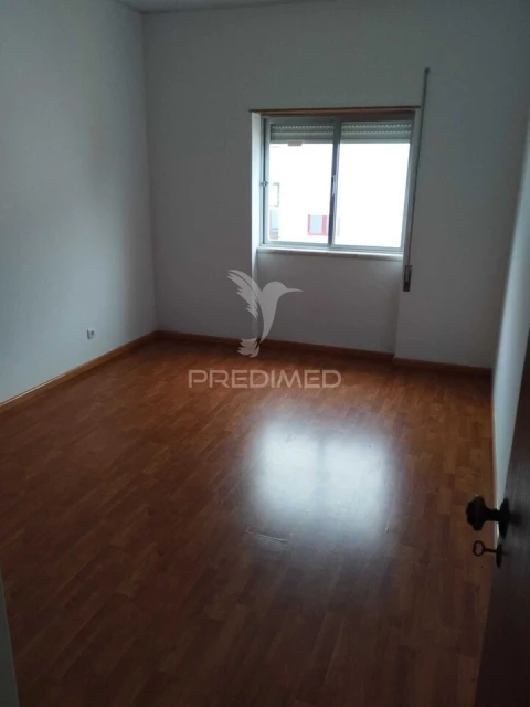 Apartamento T2 para Venda em Sé e São Lourenço