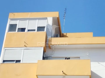 Apartamento T2 para Venda em Sé e São Lourenço