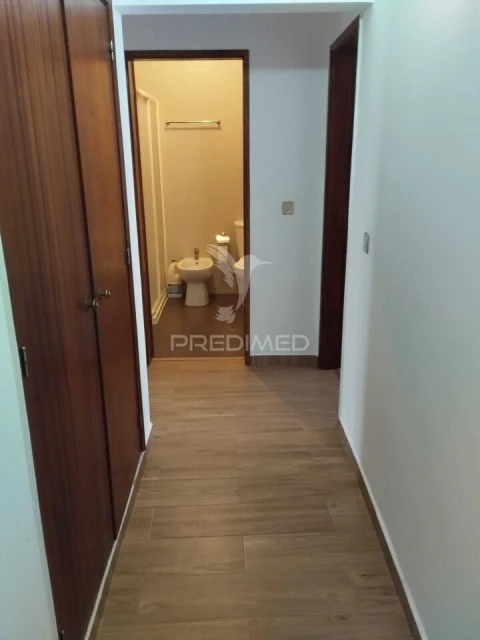 Apartamento T2 para Venda em Sé e São Lourenço