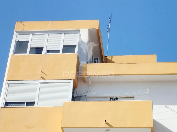 Apartamento T2 para Venda em Sé e São Lourenço Foto 7