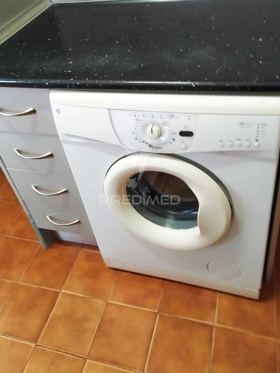 Apartamento T2 para Venda em Sé e São Lourenço Foto 11