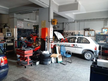 Armazém para Venda em Seixal, Arrentela e Aldeia de Paio Pires