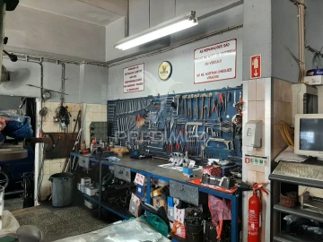 Armazém para Venda em Seixal, Arrentela e Aldeia de Paio Pires