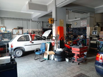 Armazém para Venda em Seixal, Arrentela e Aldeia de Paio Pires