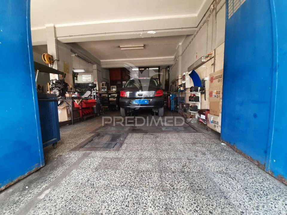 Armazém para Venda em Seixal, Arrentela e Aldeia de Paio Pires Foto 1