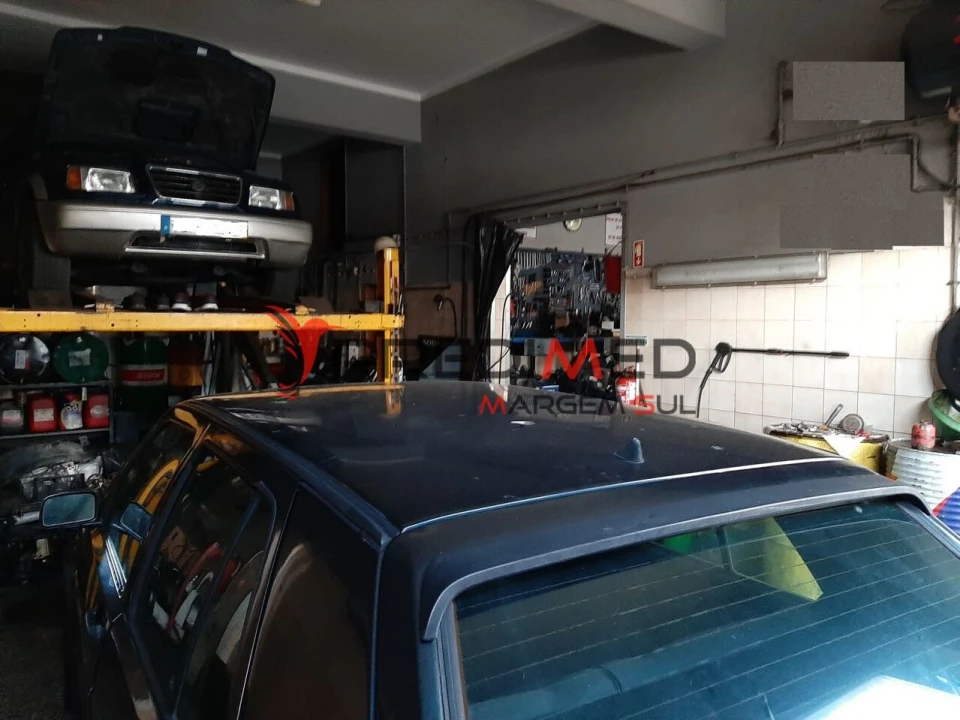 Armazém para Venda em Seixal, Arrentela e Aldeia de Paio Pires Foto 11