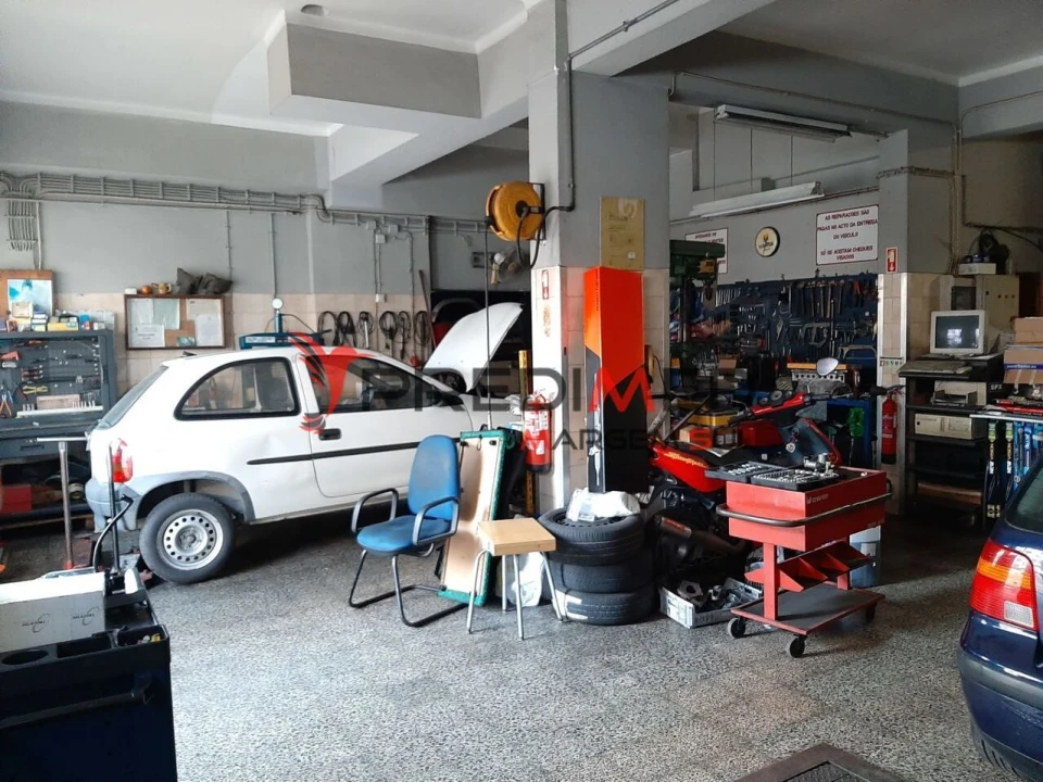 Armazém para Venda em Seixal, Arrentela e Aldeia de Paio Pires Foto 7